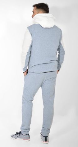 Мужские спортивные костюмы