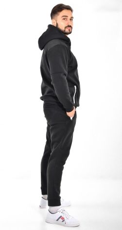 Мужские спортивные костюмы