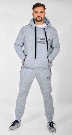 Мужские спортивные костюмы