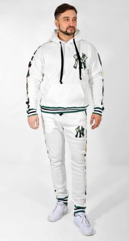 Мужские спортивные костюмы