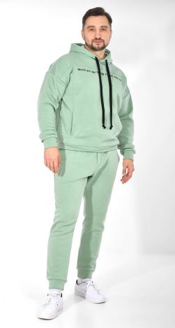 Мужские спортивные костюмы