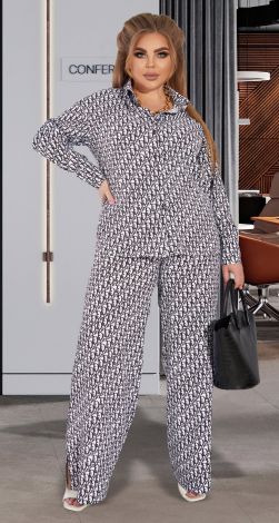 Вільний брючний костюм великого розміру