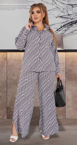 Вільний брючний костюм великого розміру