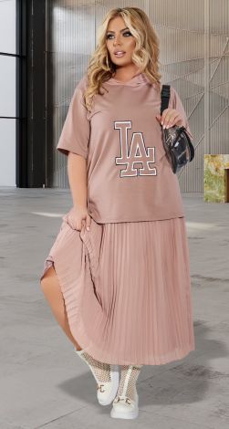 Костюм с юбкой в складку большого размера