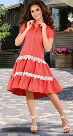 Платье с кружевом