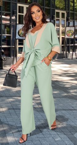 Костюми жіночі