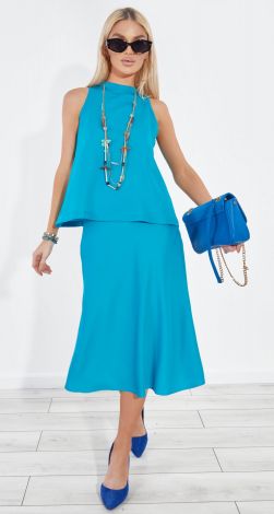 Костюмы женские