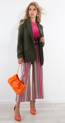 Піджак кольору хакі