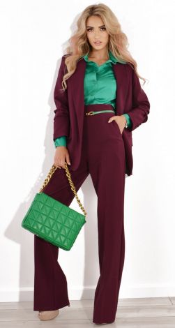 Класичний брючний костюм