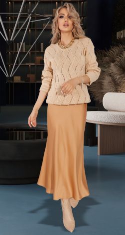 Гарний ажурний светр