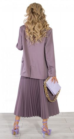 Костюми жіночі