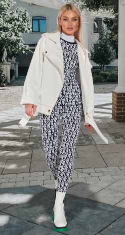 Жіночий верхній одяг