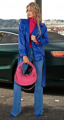 Жіночий верхній одяг