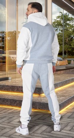 Мужские спортивные костюмы